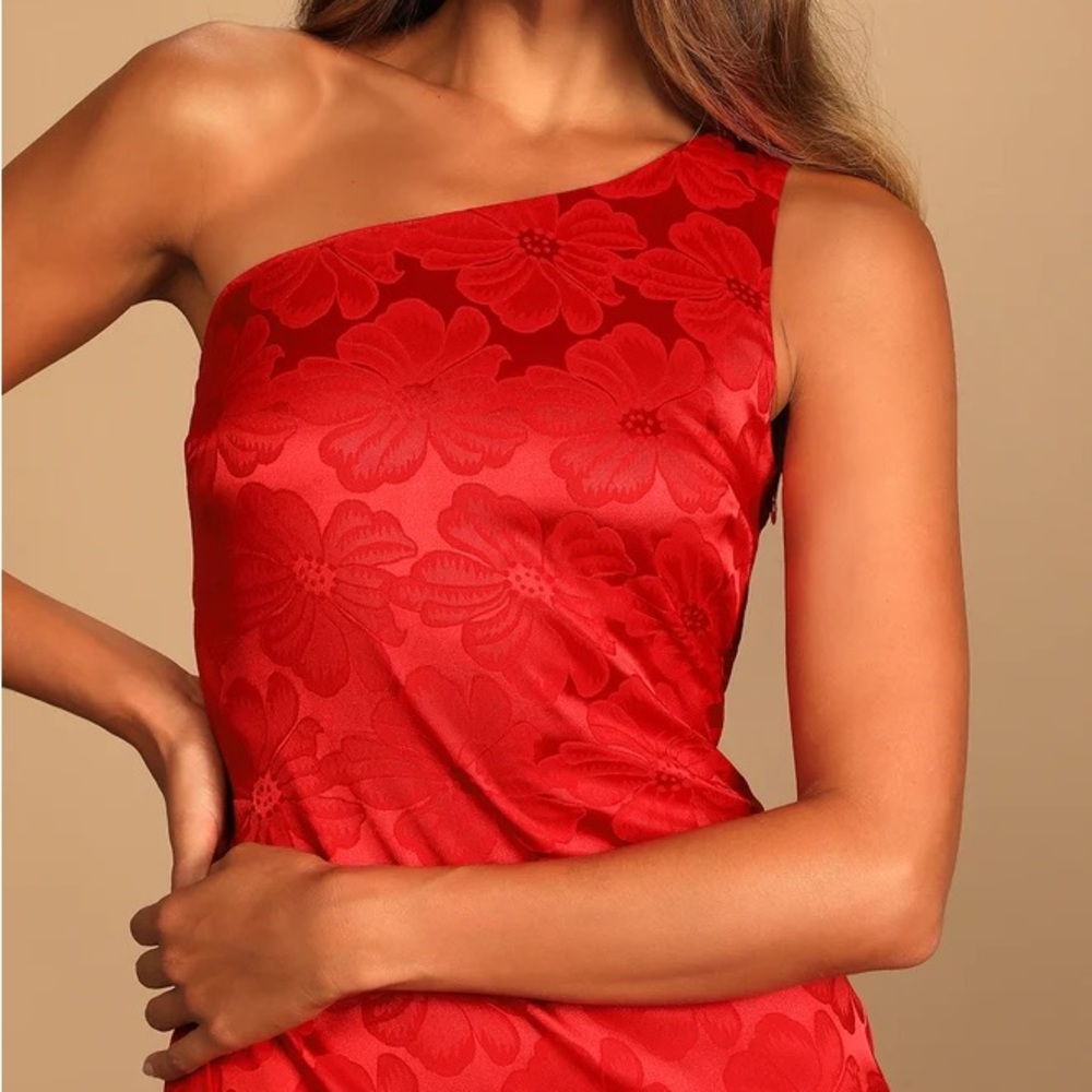 Lulu’s One shoulder satin dress